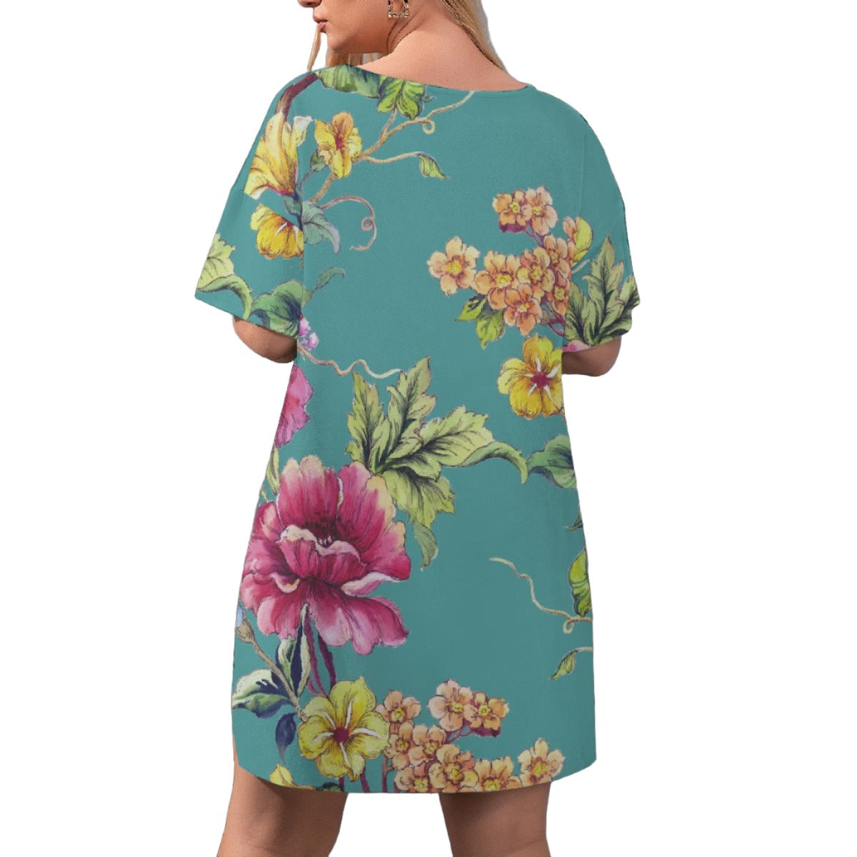Women's Drop-Shoulder T-Shirt with Side Split and Shorts (Plus Size) Floral on Green